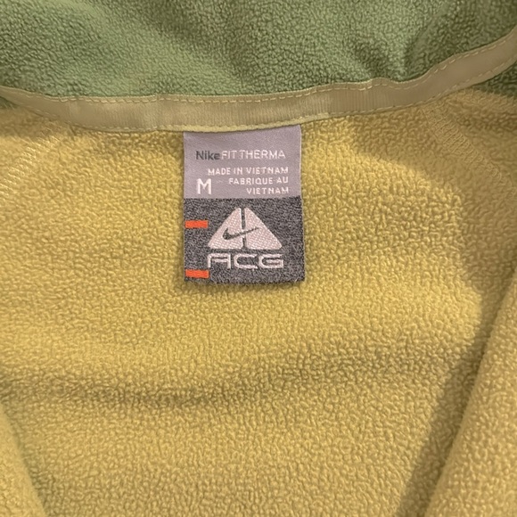 Vintage Nike ACG Therma-FIT 1/4 Zipper Fleece - Picture 3 of 5